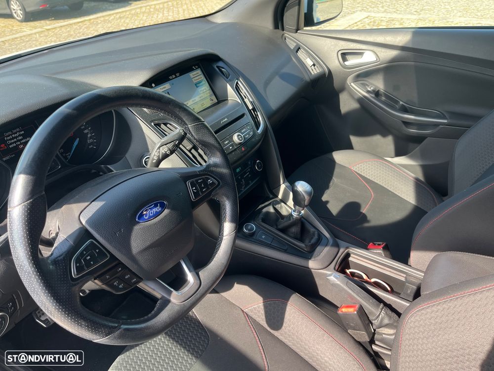 Ford Focus 1.5 TDCi ST-Line - 8