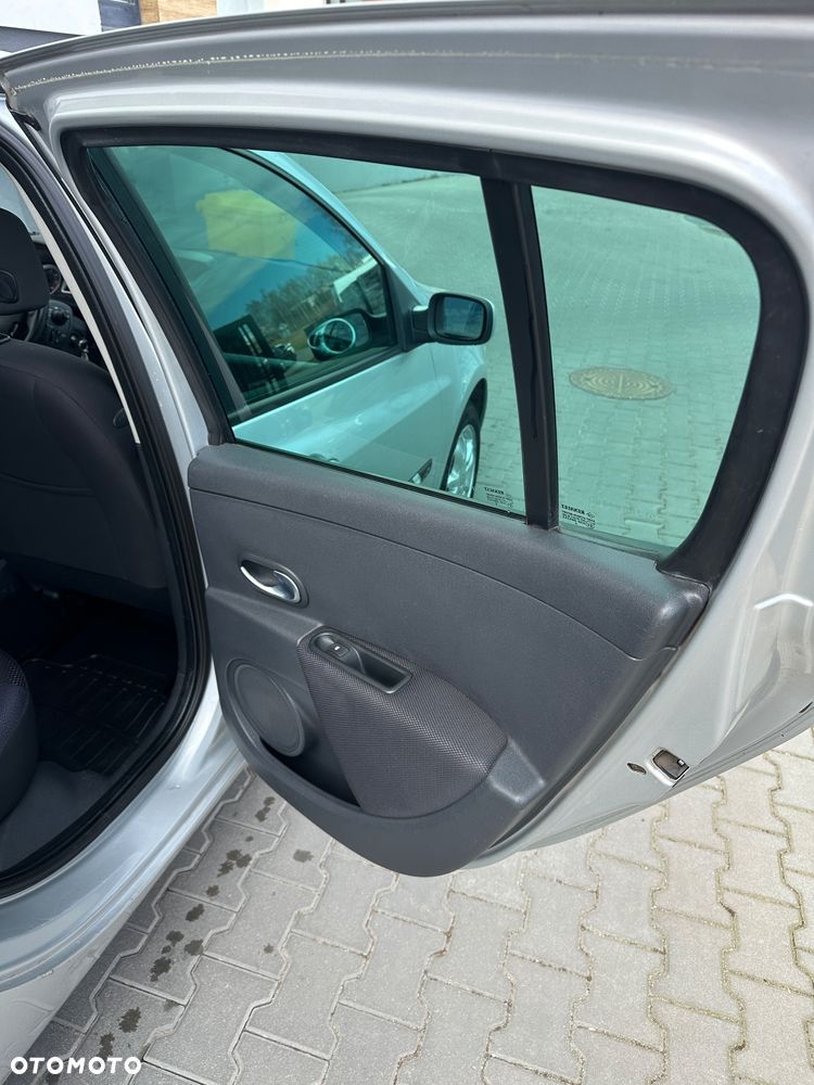 Renault Clio 1.5 dCi Extreme - 22