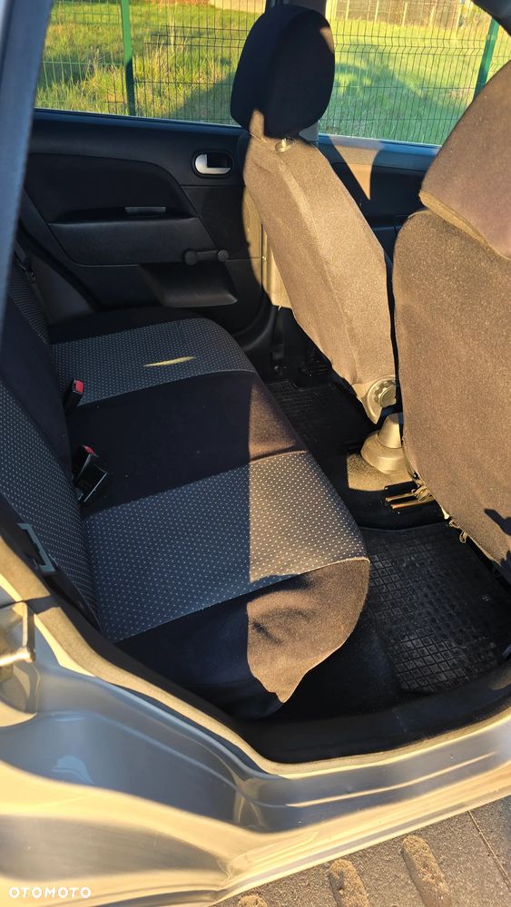 Ford Fiesta 1.4 Durashift-EST Trend - 11