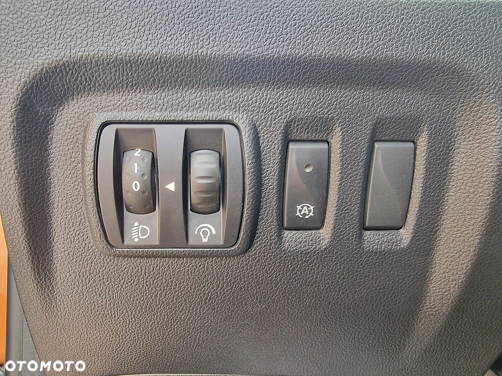 Renault Captur - 13