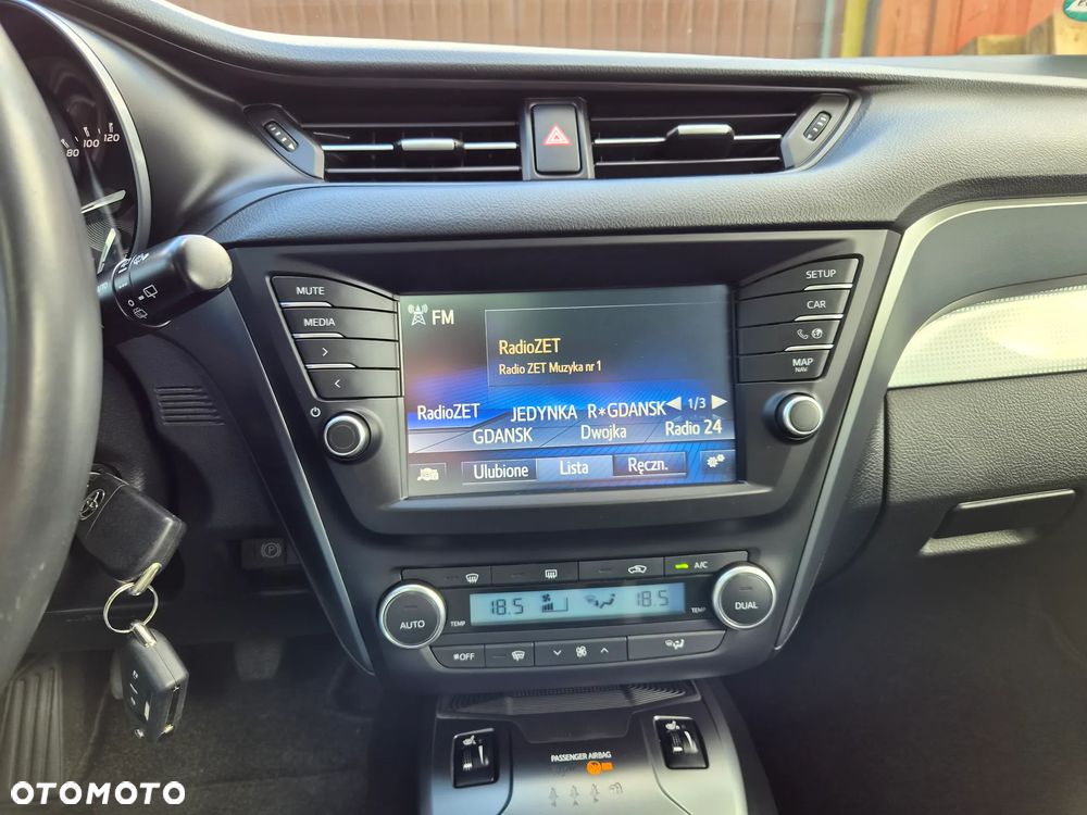 Toyota Avensis 1.8 Executive - 18