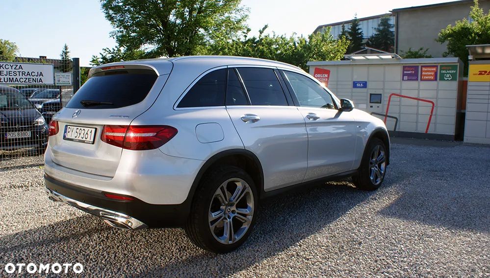 Mercedes-Benz GLC 300 4Matic 9G-TRONIC AMG Line - 4