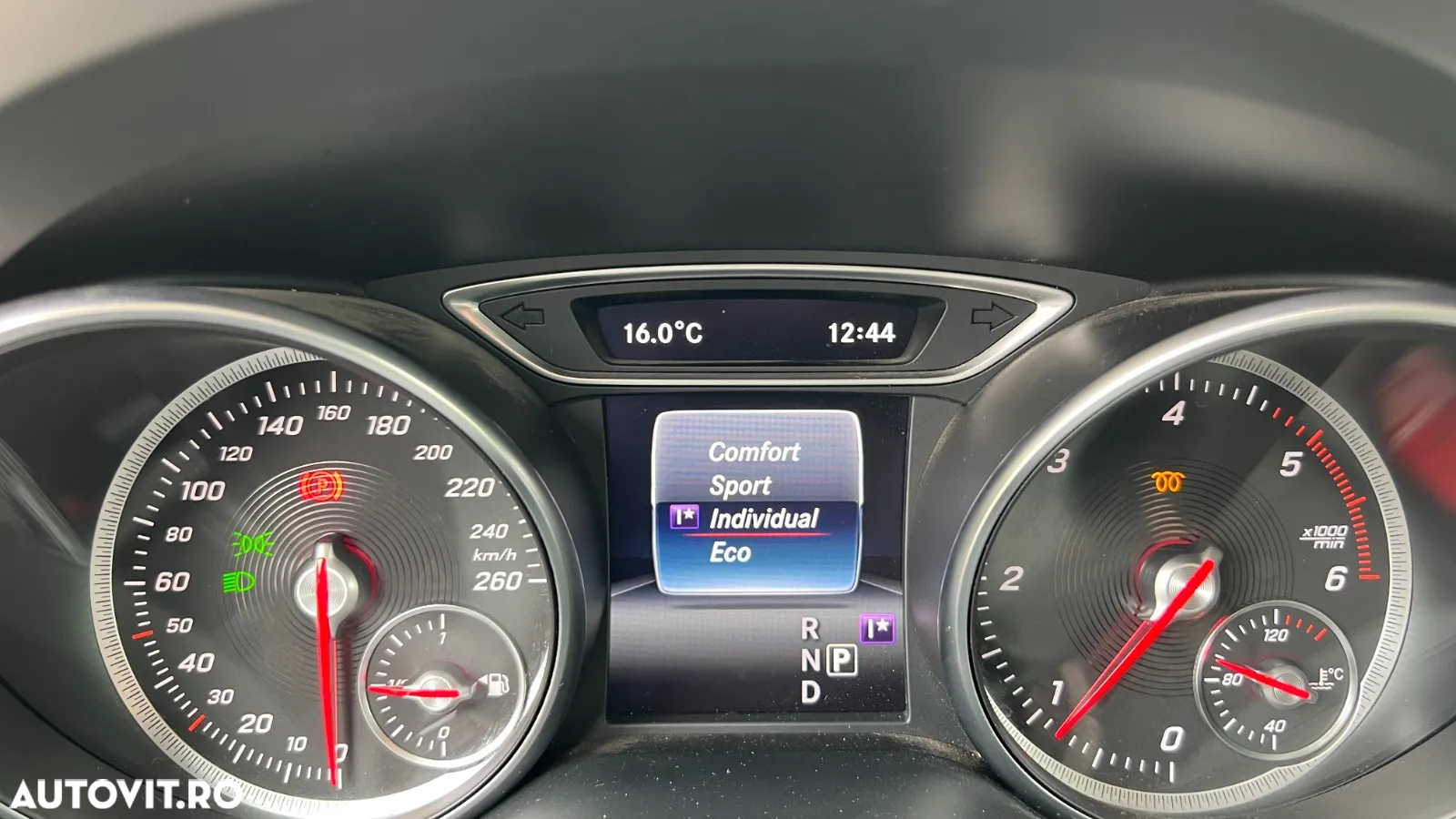 Mercedes-Benz CLA Shooting Brake 180 d 7G-DCT Peak Edition - 16