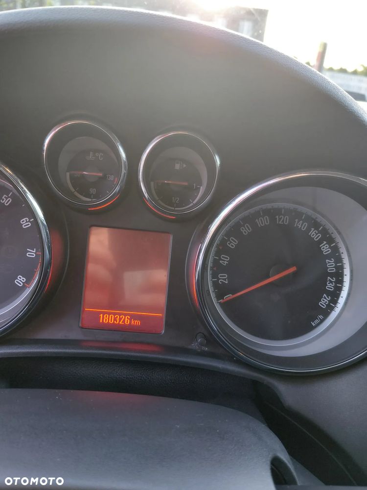 Opel Astra - 11