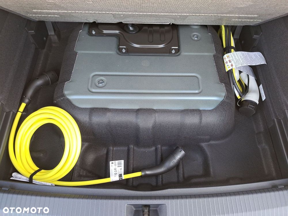 Volkswagen Tiguan - 26