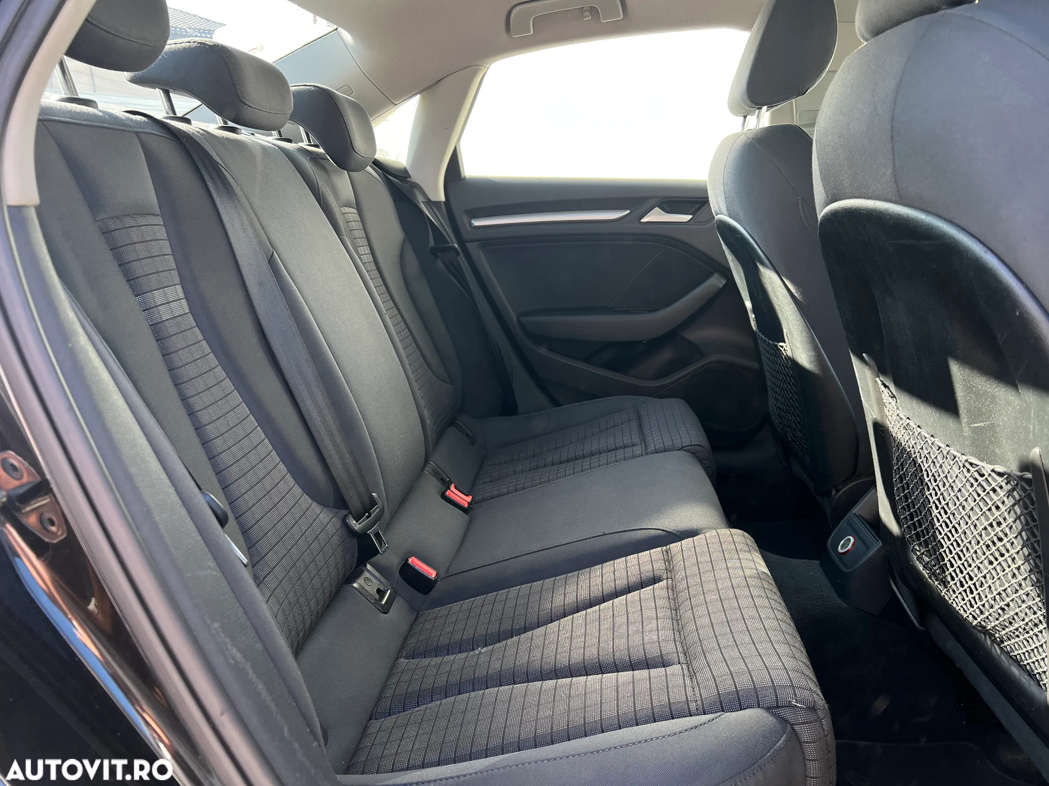 Audi A3 Sportback 1.6 TDI clean Stronic Ambiente - 8