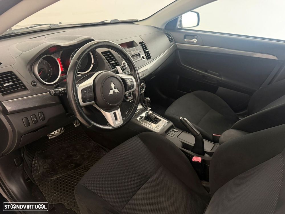 Mitsubishi Lancer - 6