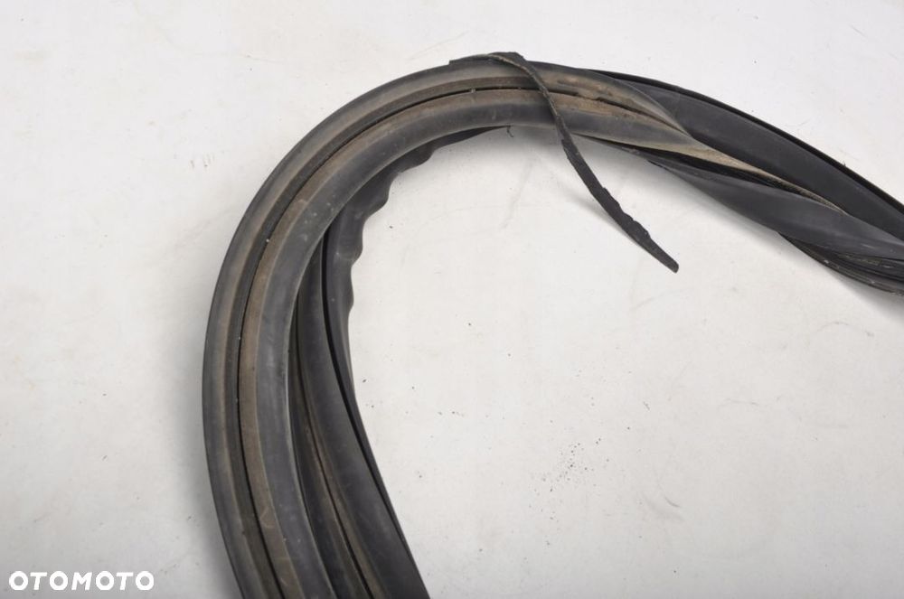 PORSCHE 911 II 930 USZCZELKA SZYBY CZOŁOWEJ - 6