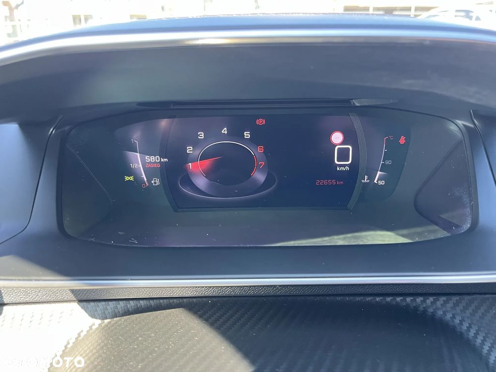 Peugeot 2008 1.2 PureTech Allure Pack S&S - 17