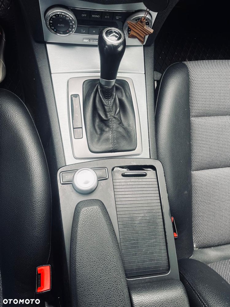 Mercedes-Benz Klasa C 220 CDI DPF Automatik BlueEFFICIENCY Avantgarde - 7