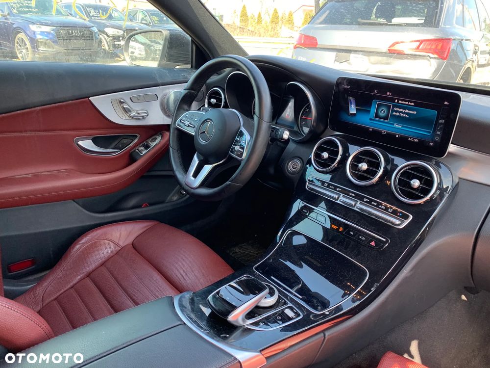 Mercedes-Benz Klasa C 300 4Matic 9G-TRONIC - 16
