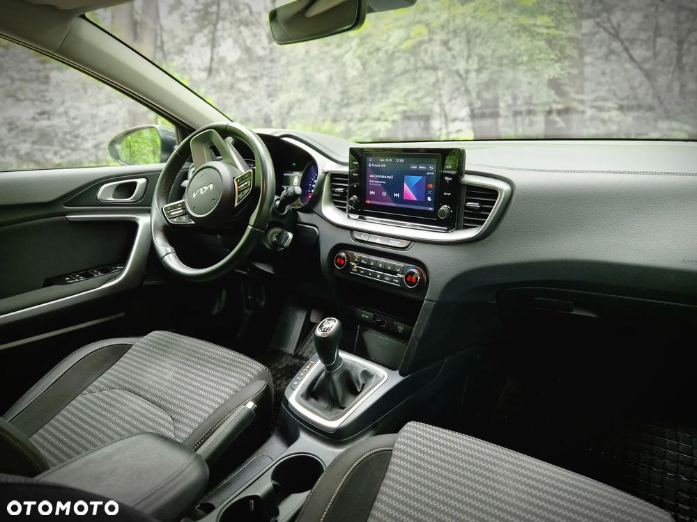 Kia Ceed 1.5 T-GDI M - 33