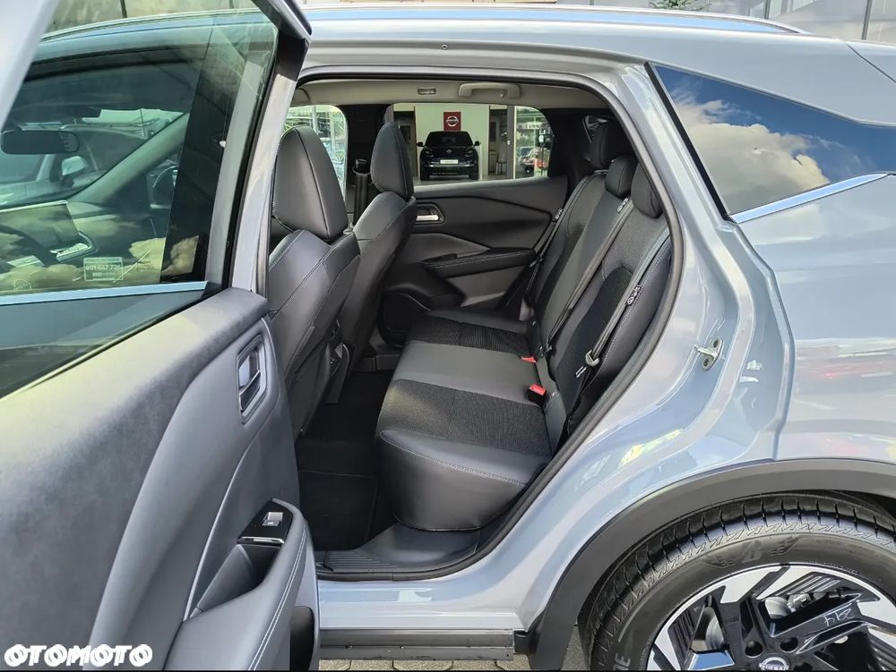 Nissan Qashqai 1.3 DIG-T MHEV 4x4 N-Connecta Xtronic - 10