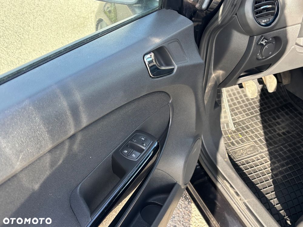 Opel Corsa 1.2 16V Edition - 18