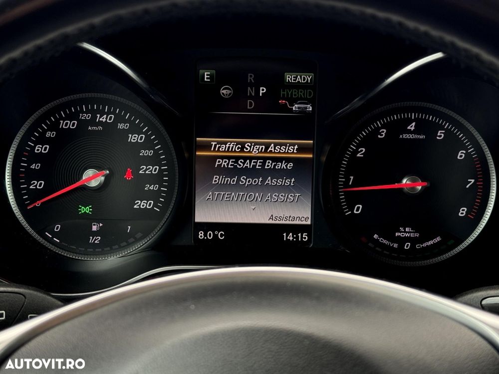 Mercedes-Benz GLC - 12