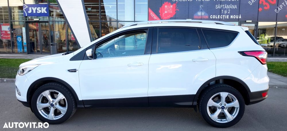 Ford Kuga 1.5 TDCi 2x4 Aut. Titanium - 8