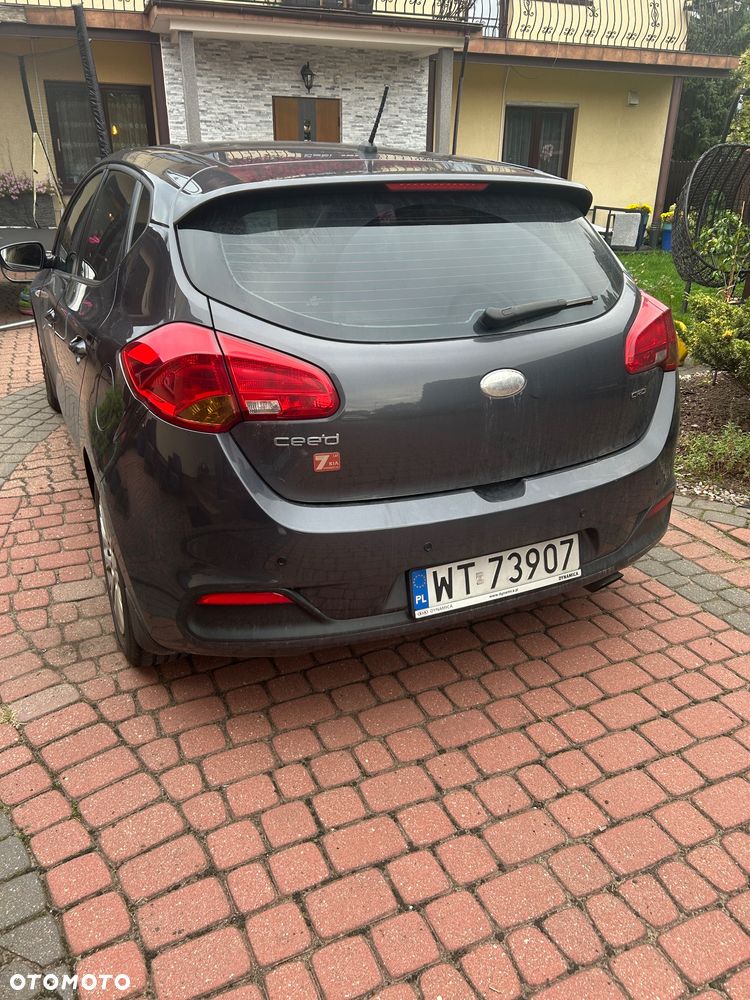 Kia Ceed - 7