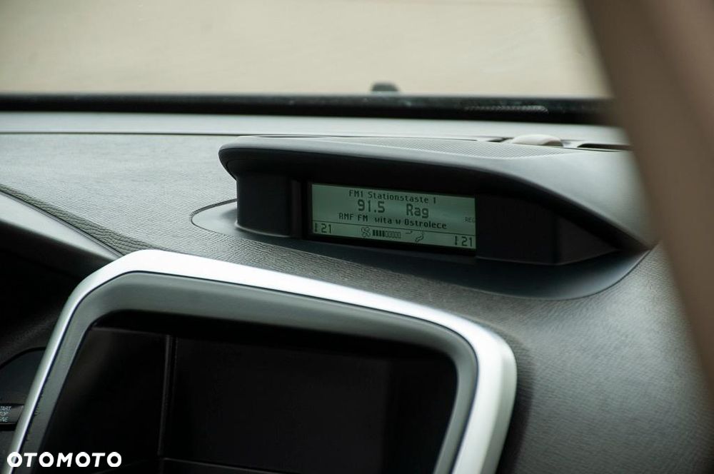 Volvo XC 60 D5 AWD Momentum - 30