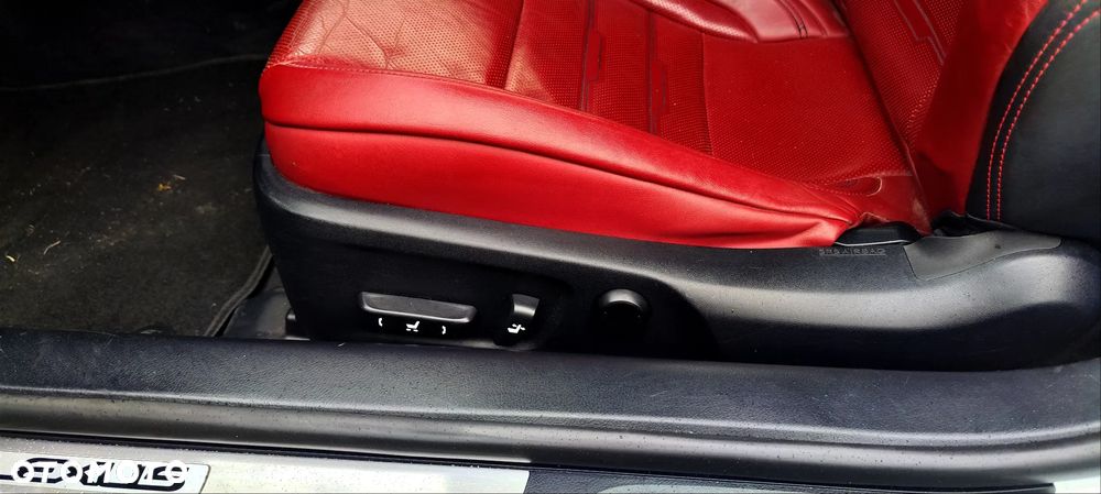 Lexus RC 200t / 300 F Sport - 19