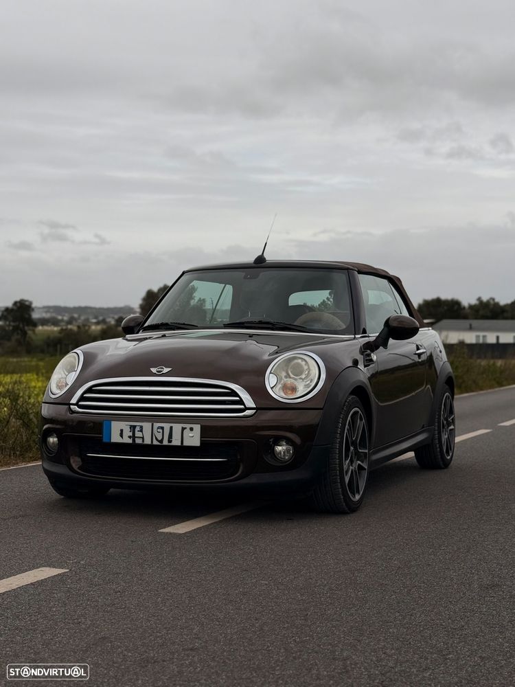MINI Cabrio Cooper D - 2