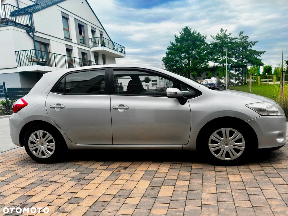 Toyota Auris 2.0 D-4D Luna - 4