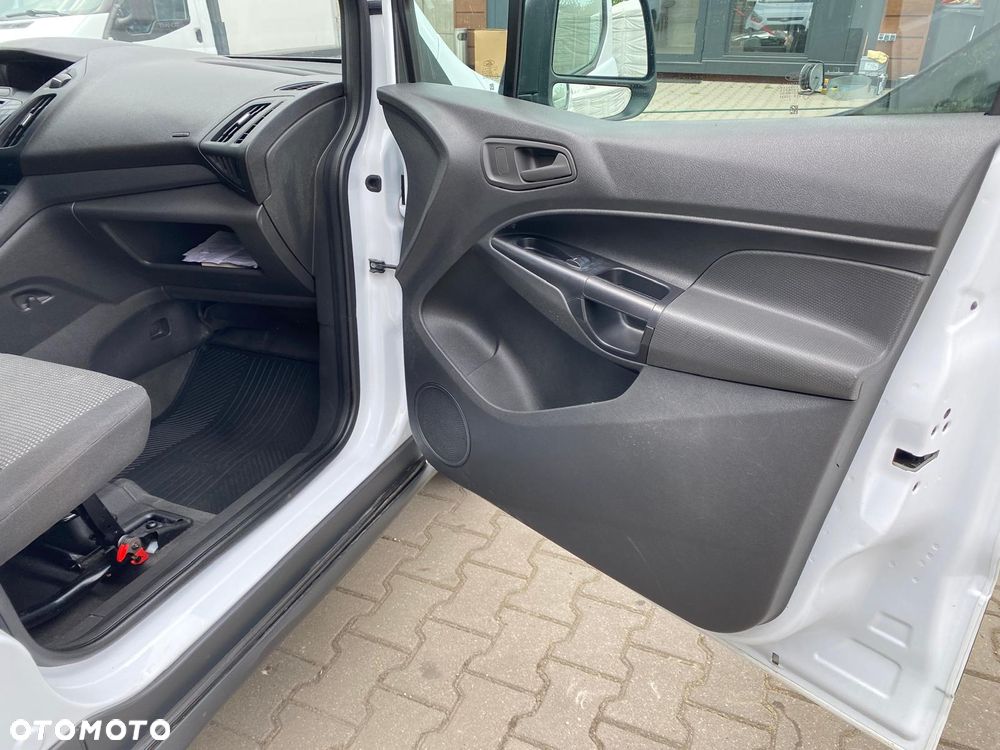 Ford CONNECT - 16