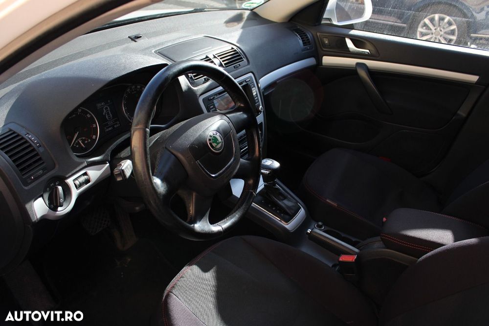 Skoda Octavia 1.8 Elegance TSI DSG - 13