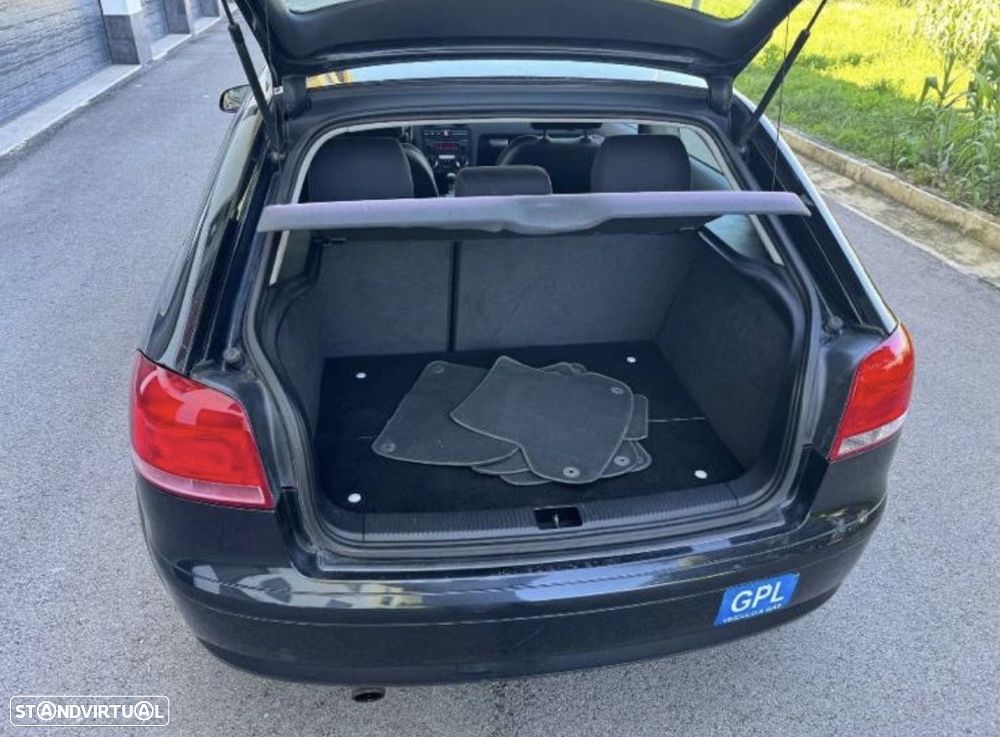 Audi A3 1.6 Ambition - 4