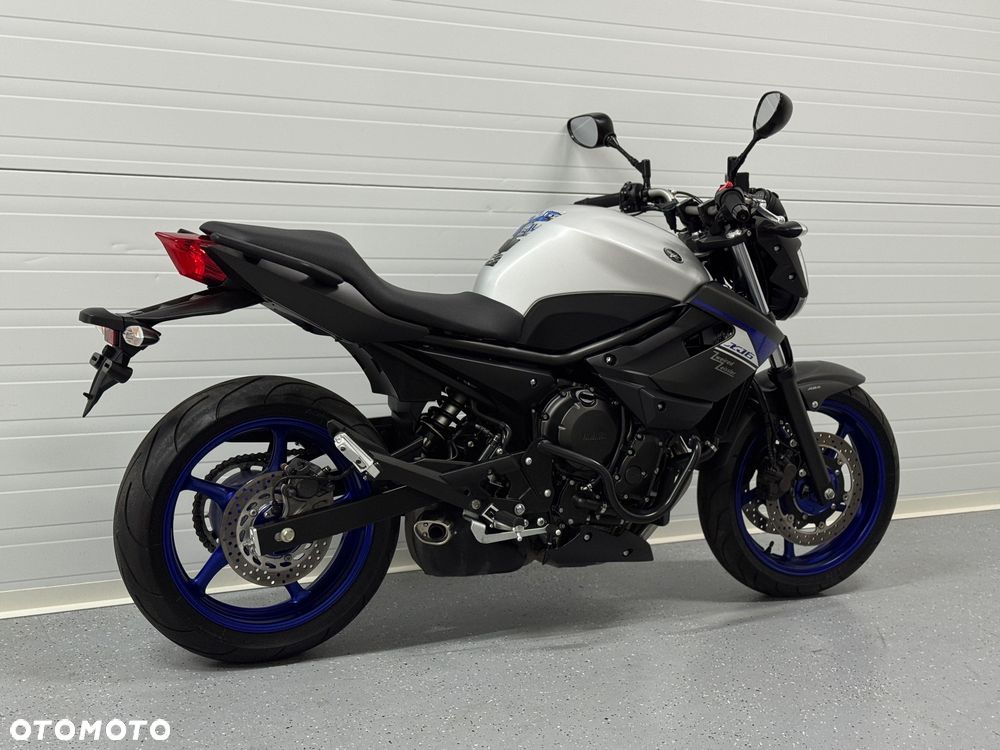 Yamaha XJ - 4