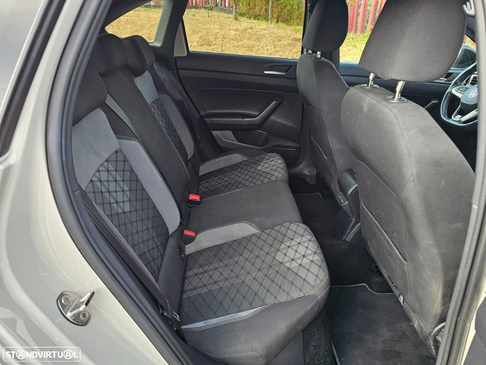 VW Taigo 1.0 TSI R-Line DSG - 10