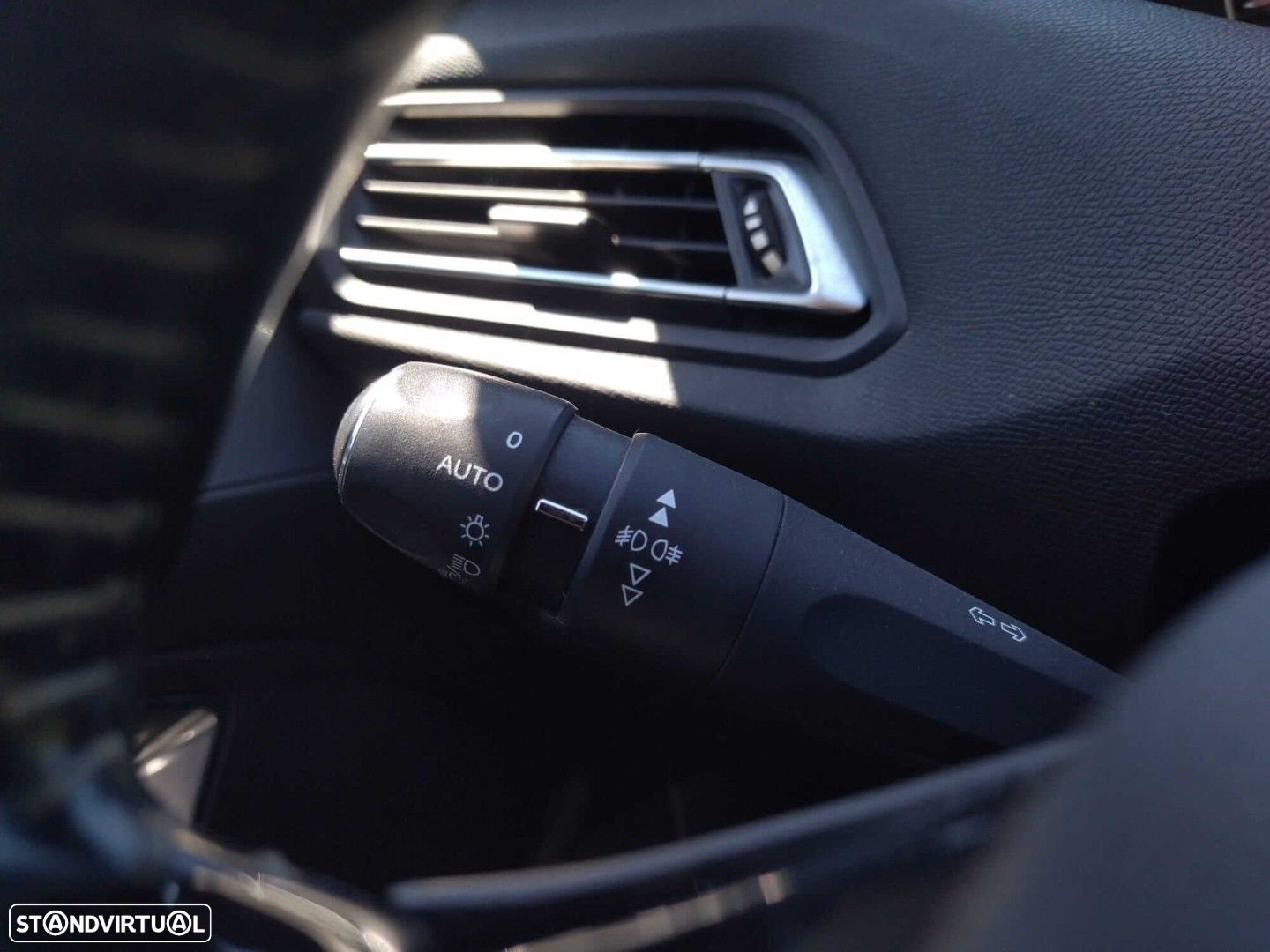 Peugeot 308 SW 1.5 BlueHDi Style - 9
