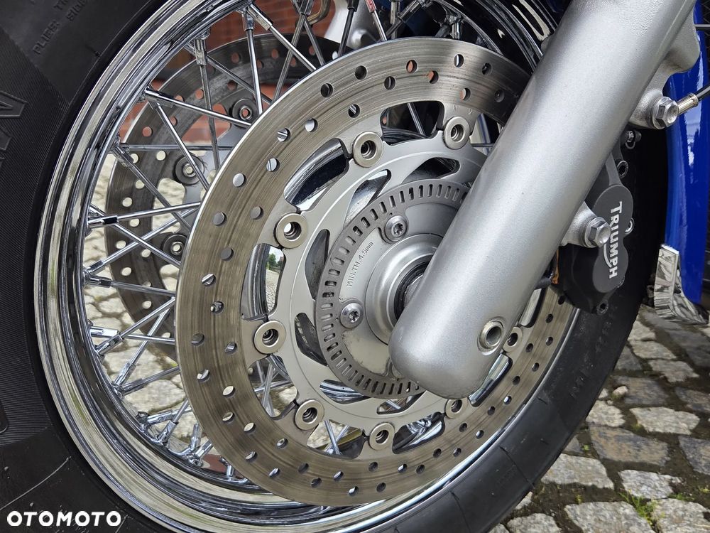Triumph Thunderbird - 16