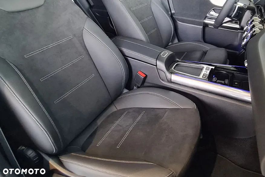 Mercedes-Benz GLA 200 AMG Line - 6