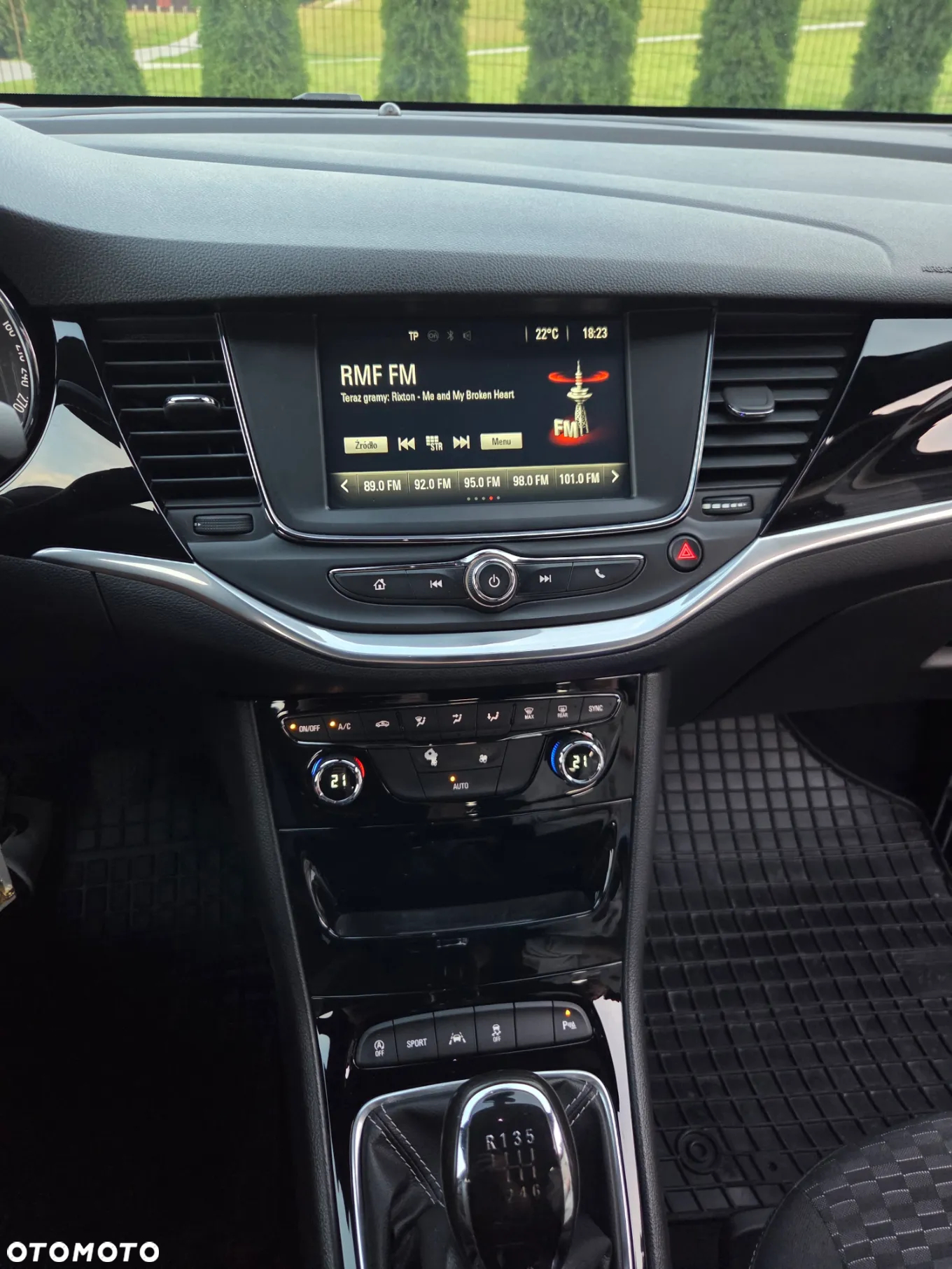 Opel Astra 1.4 Turbo Start/Stop Business - 17