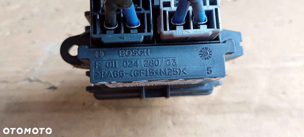 Rezystor dmuchawy opornik Jeep Grand Cherokee WK2 T6597001 - 6
