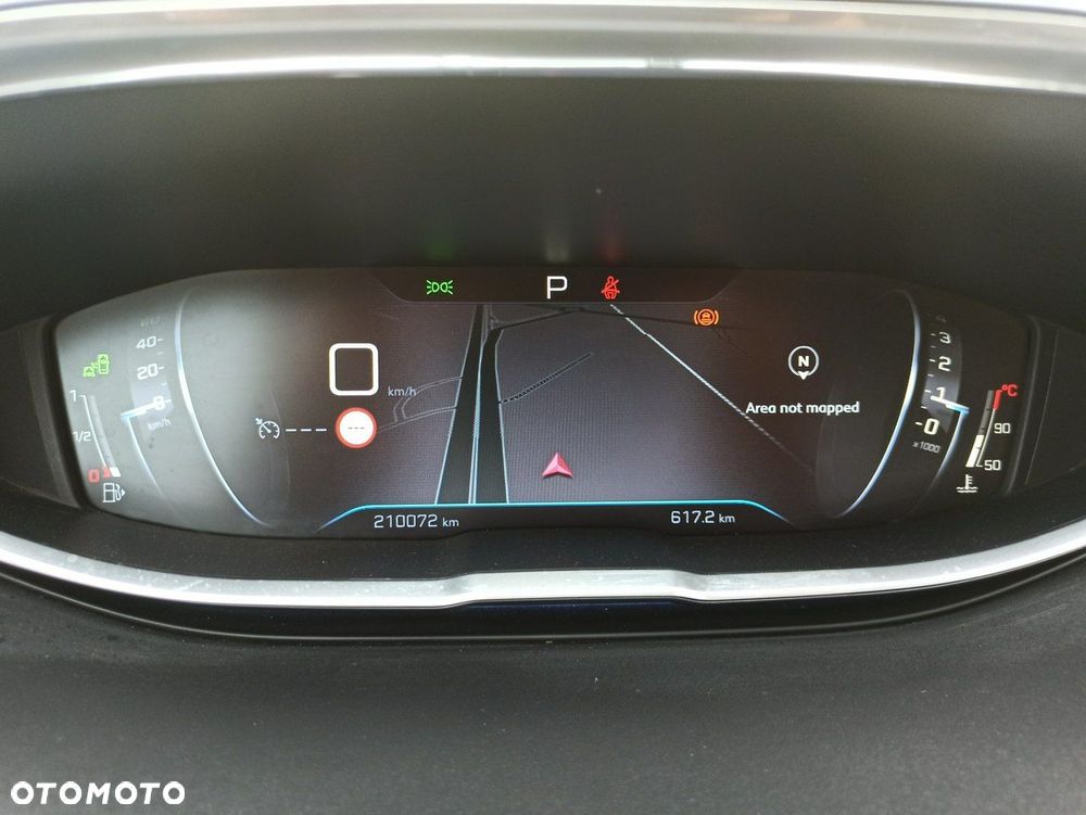 Peugeot 3008 1.2 PureTech GPF Allure S&S EAT8 - 19