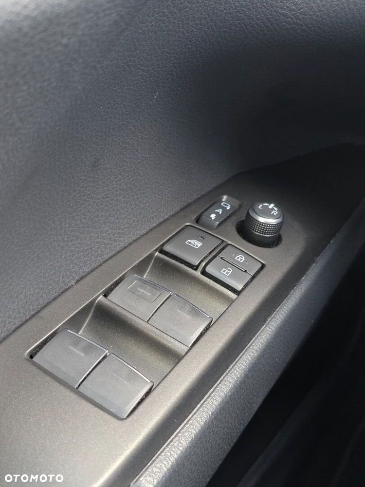 Toyota Camry 2.5 Hybrid Prestige CVT - 18