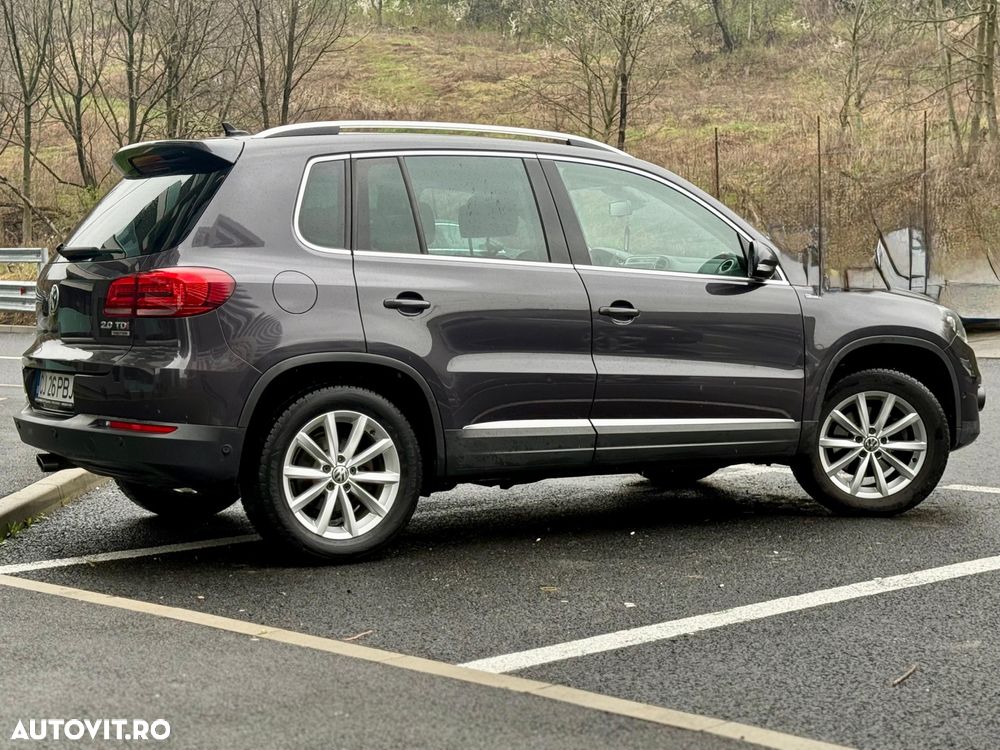 Volkswagen Tiguan 2.0 TDI DPF 4Motion BlueMotion Technology DSG Lounge Sport & Style - 5