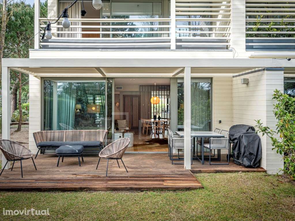 Moradia T3 duplex em Troia, renovada, com jardim privativo - Grande imagem: 2/25