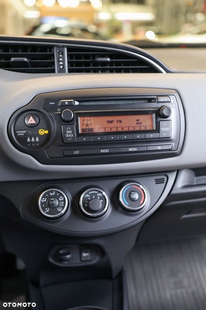Toyota Yaris - 22