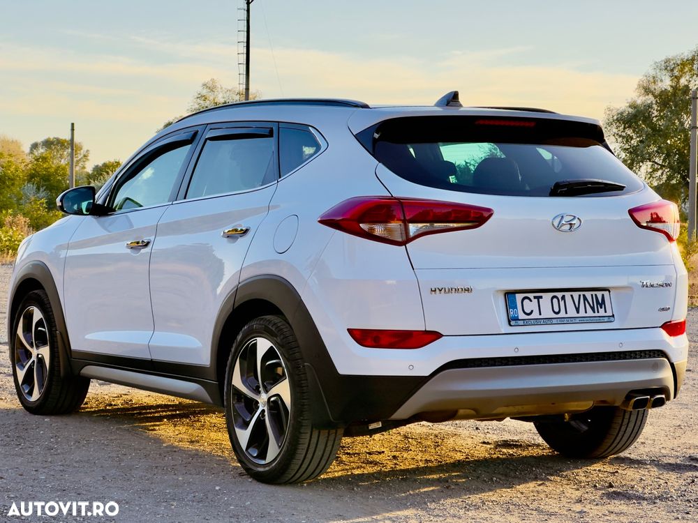 Hyundai Tucson 2.0 CRDI 4WD 6AT Luxury Pack+ - 20
