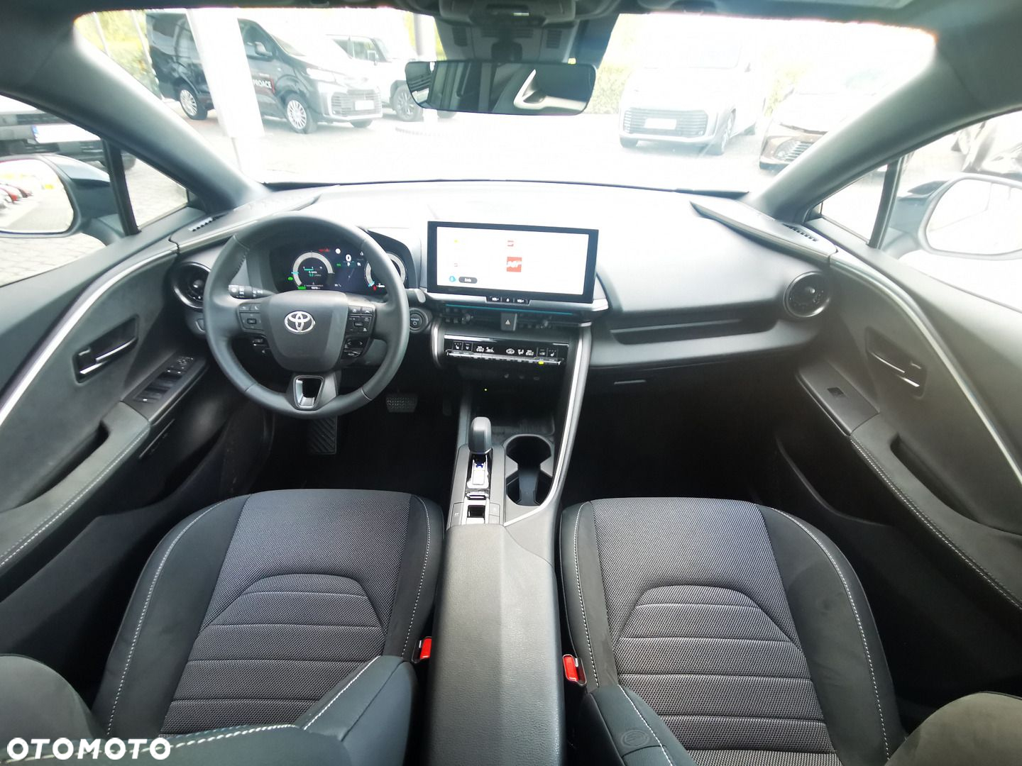 Toyota C-HR - 13