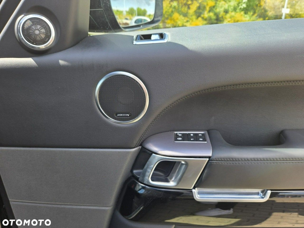 Land Rover Range Rover Sport - 16