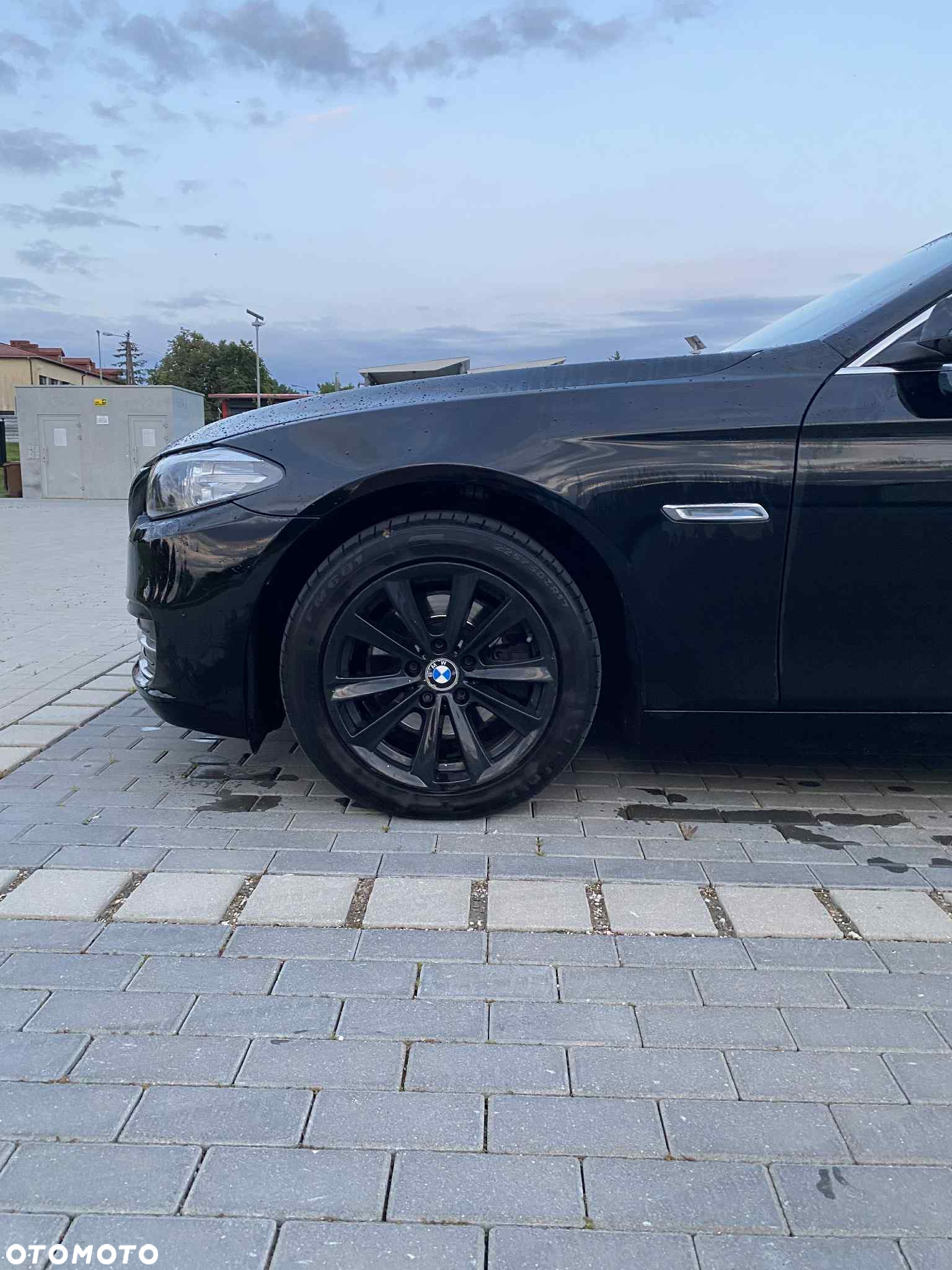 BMW Seria 5 520d Touring - 4