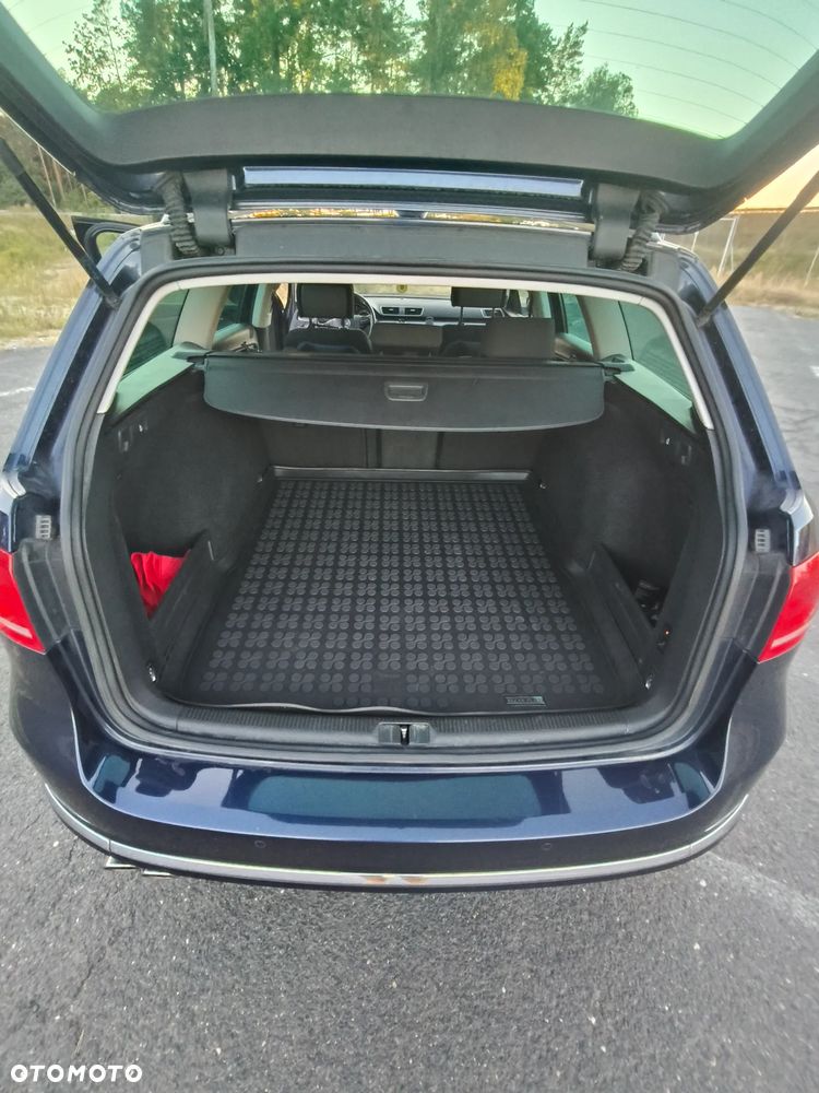Volkswagen Passat 2012 photo 4