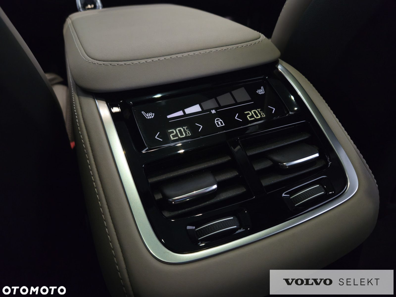 Volvo XC 90 - 26