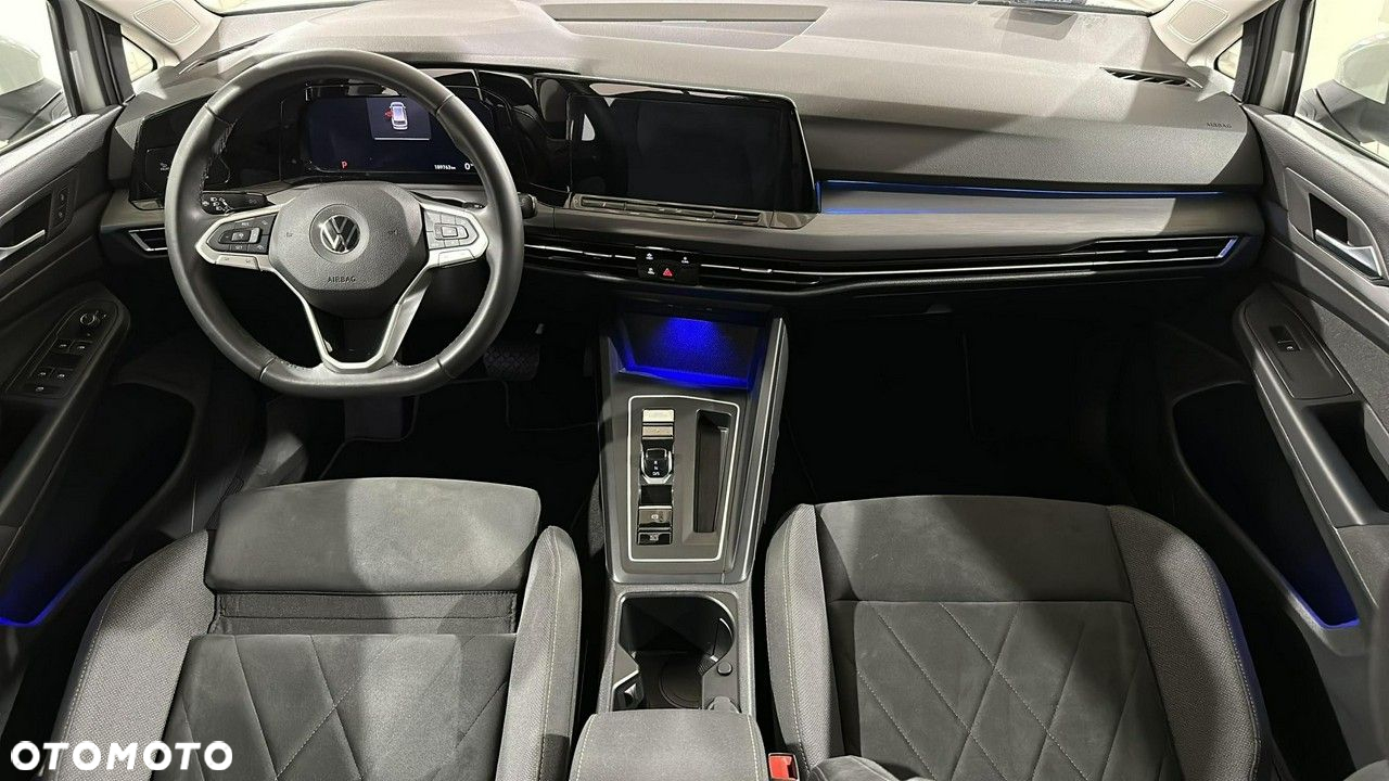 Volkswagen Golf - 16