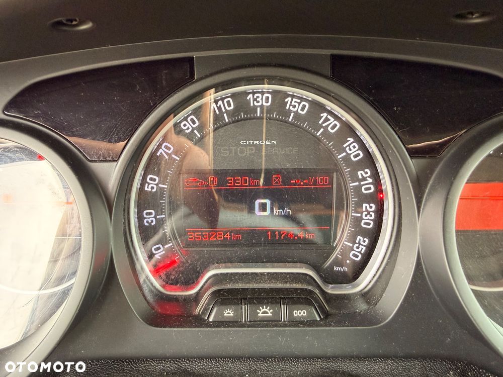 Citroën C5 2.0 HDi Exclusive - 21