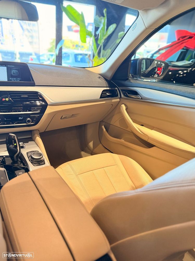 BMW 520 d Line Luxury Auto - 32