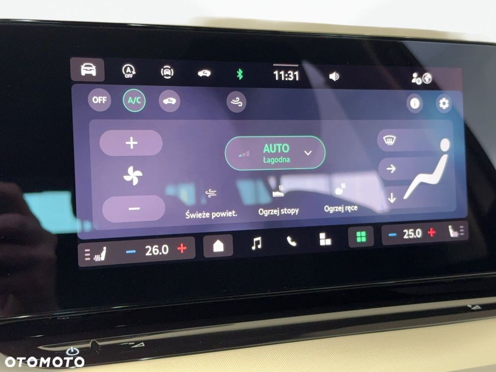 Skoda Octavia 2.0 TDI Selection DSG - 32